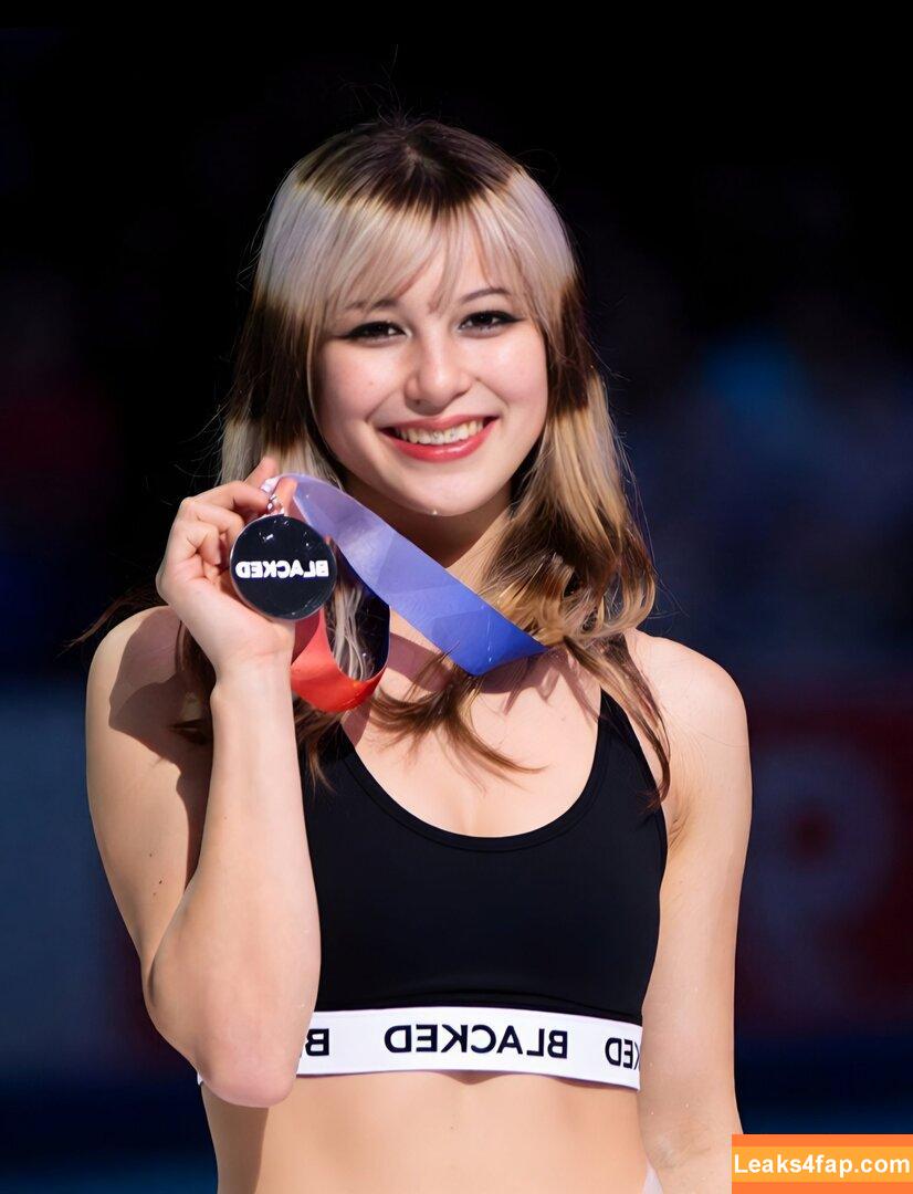 Alysa Liu / AlysaLiu / alysaxliu / https: leaked photo photo #0055