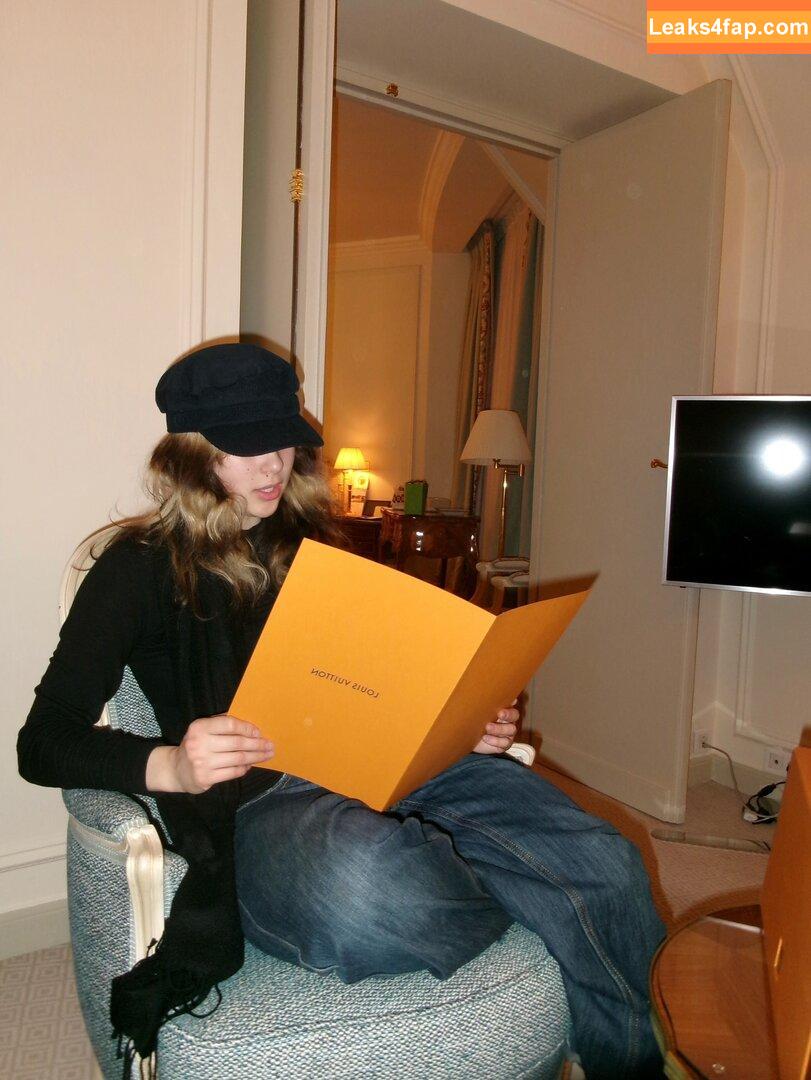 Alysa Liu / AlysaLiu / alysaxliu / https: leaked photo photo #0089