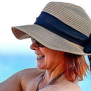 Alyson Hannigan фото #0017
