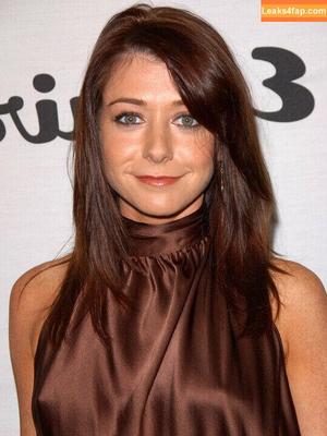 Alyson Hannigan фото #0027