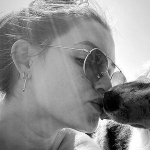 Alyssa Arce photo #0002