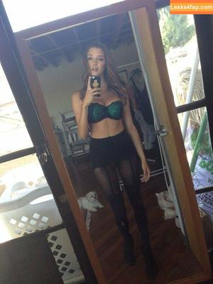 Alyssa Arce photo #0056