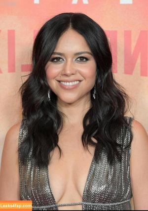 Alyssa Diaz photo #0004