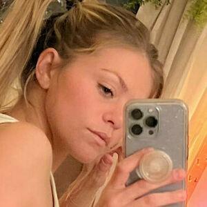 Alyssa Green photo #0056