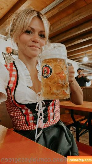 Alyssa Green photo #0057