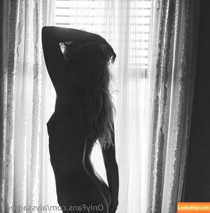 Alyssa Green photo #0340