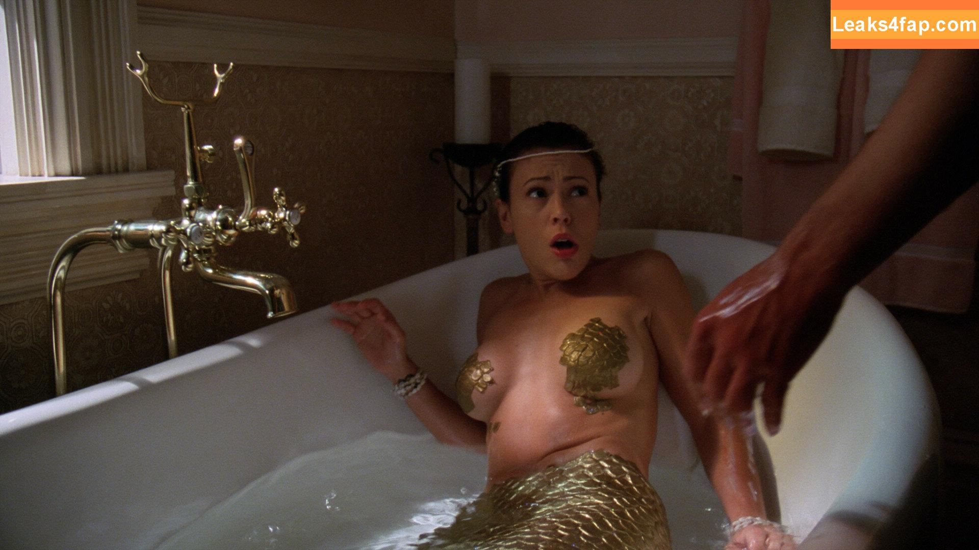 Alyssa Milano / alyssa_milano / milano_alyssa / milanoxxx leaked photo photo #0076