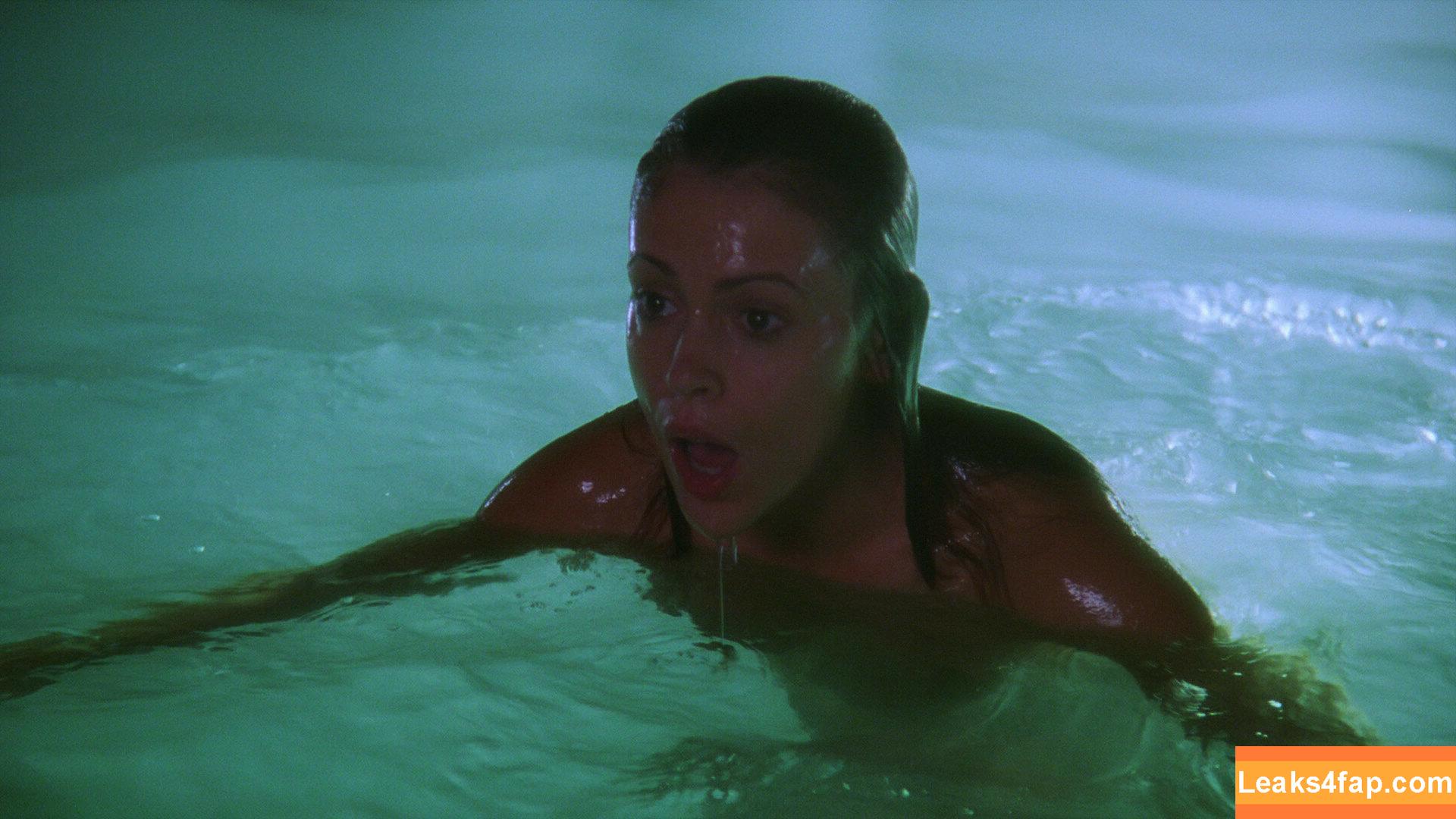 Alyssa Milano / alyssa_milano / milano_alyssa / milanoxxx leaked photo photo #0082