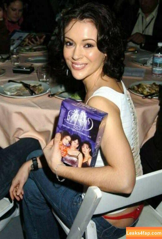 Alyssa Milano / alyssa_milano / milano_alyssa / milanoxxx leaked photo photo #0108