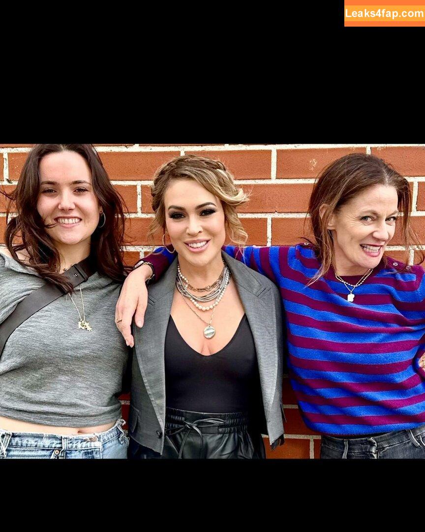 Alyssa Milano / alyssa_milano / milano_alyssa / milanoxxx leaked photo photo #0247