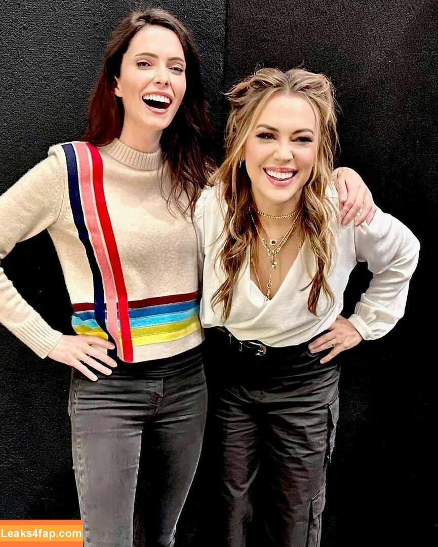 Alyssa Milano / alyssa_milano / milano_alyssa / milanoxxx слитое фото фото #0268