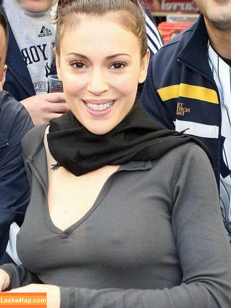 Alyssa Milano / alyssa_milano / milano_alyssa / milanoxxx leaked photo photo #0512