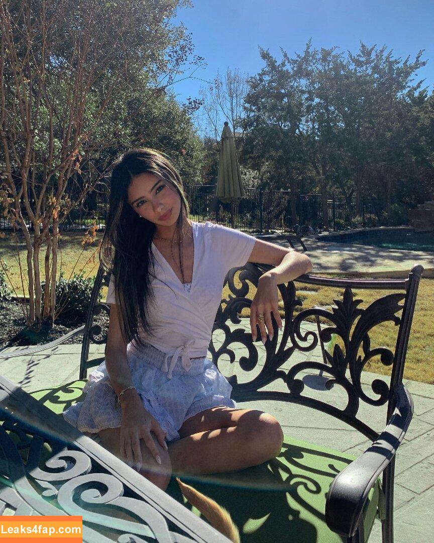Alyssa Sanchez /  leaked photo photo #0004