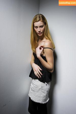 Alyssa Sutherland photo #0079