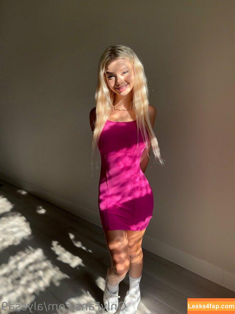 alyssa9 / allyssaap_ / alyssalynch leaked photo photo #0982