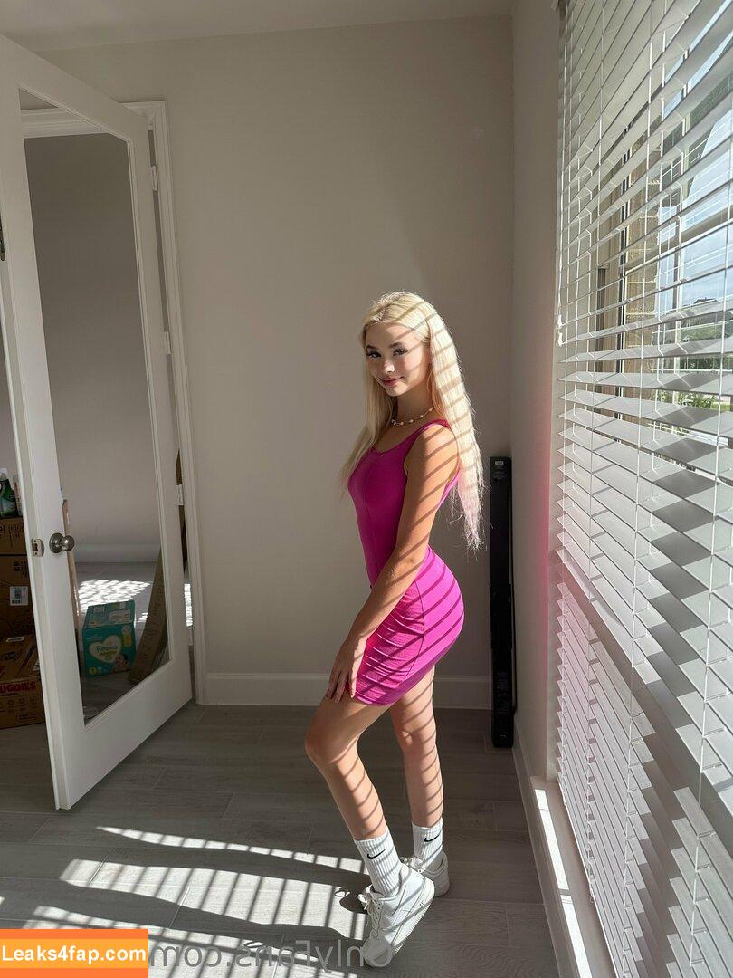 alyssa9 / allyssaap_ / alyssalynch leaked photo photo #0986