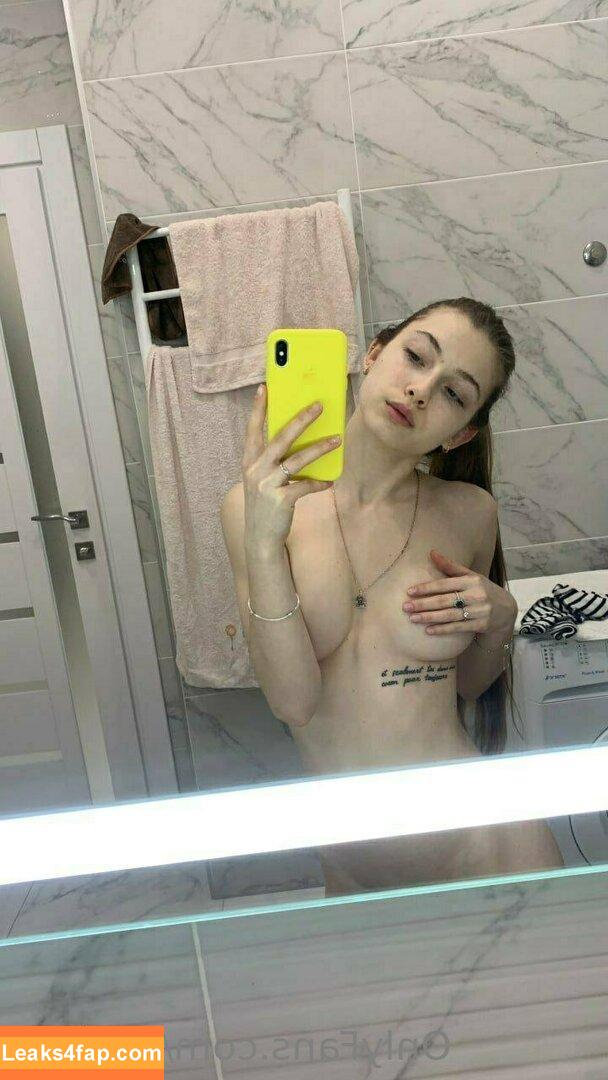 alyssa9 / allyssaap_ / alyssalynch leaked photo photo #0998