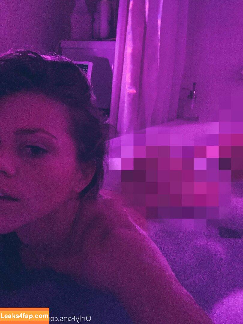 alyssagreen /  leaked photo photo #0013