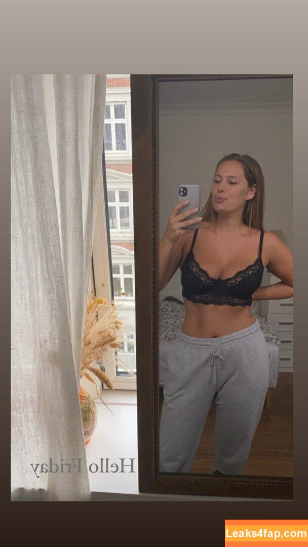 amaliemunkskov / Amalie Munk Skov leaked photo photo #0016