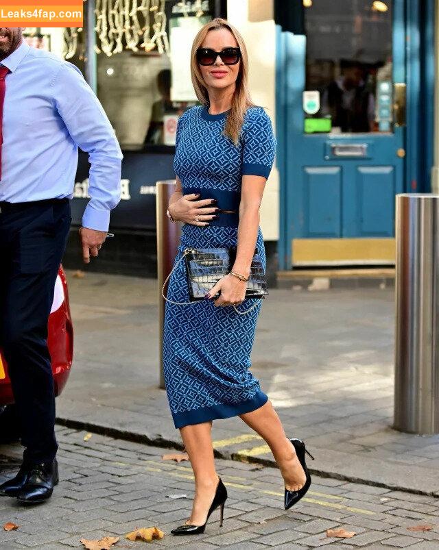 Amanda Holden / noholdenback слитое фото фото #0091