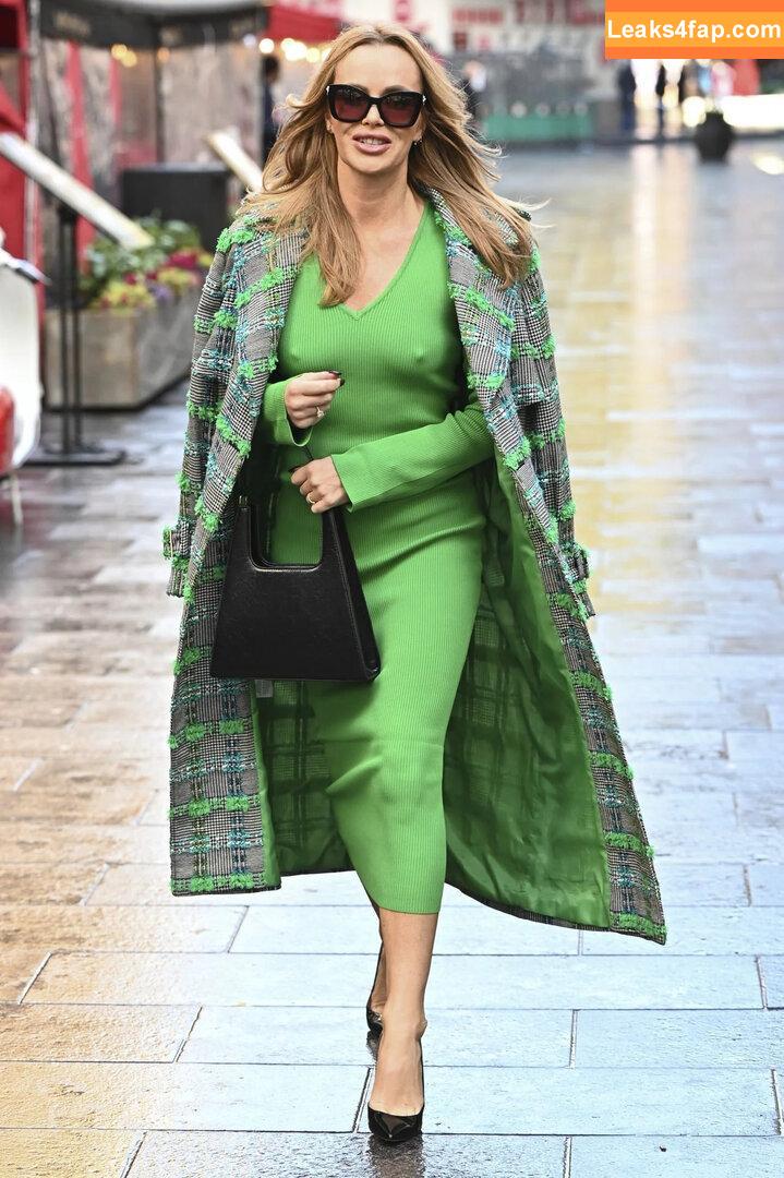 Amanda Holden / noholdenback слитое фото фото #0096
