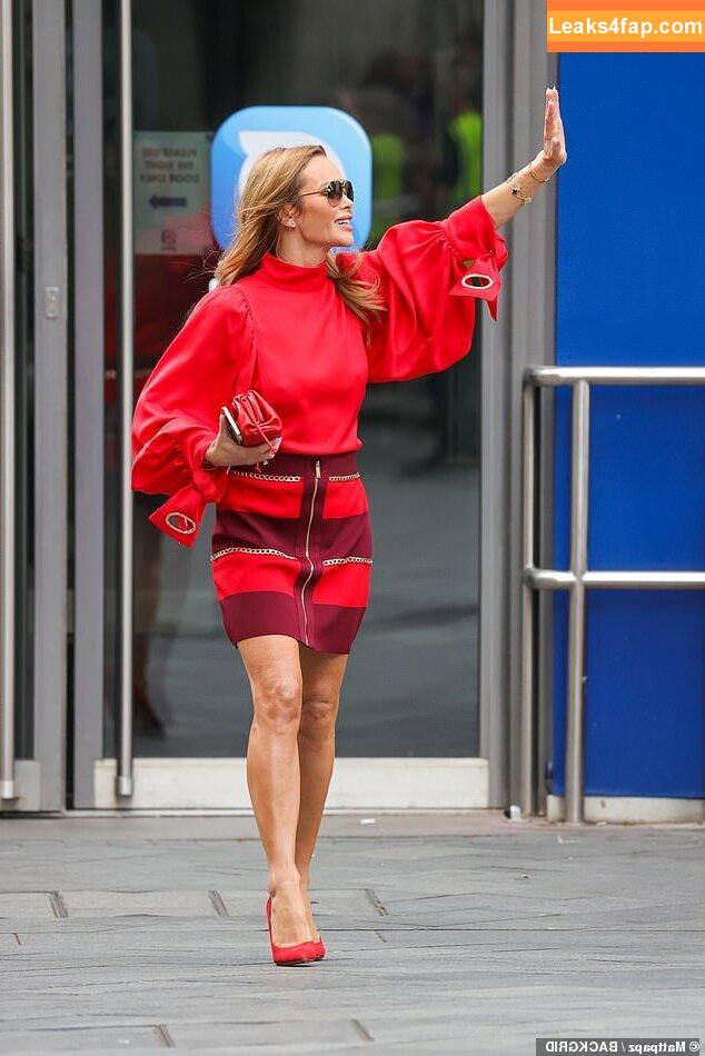 Amanda Holden / noholdenback слитое фото фото #0488