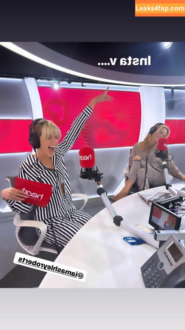 Amanda Holden / noholdenback слитое фото фото #0548
