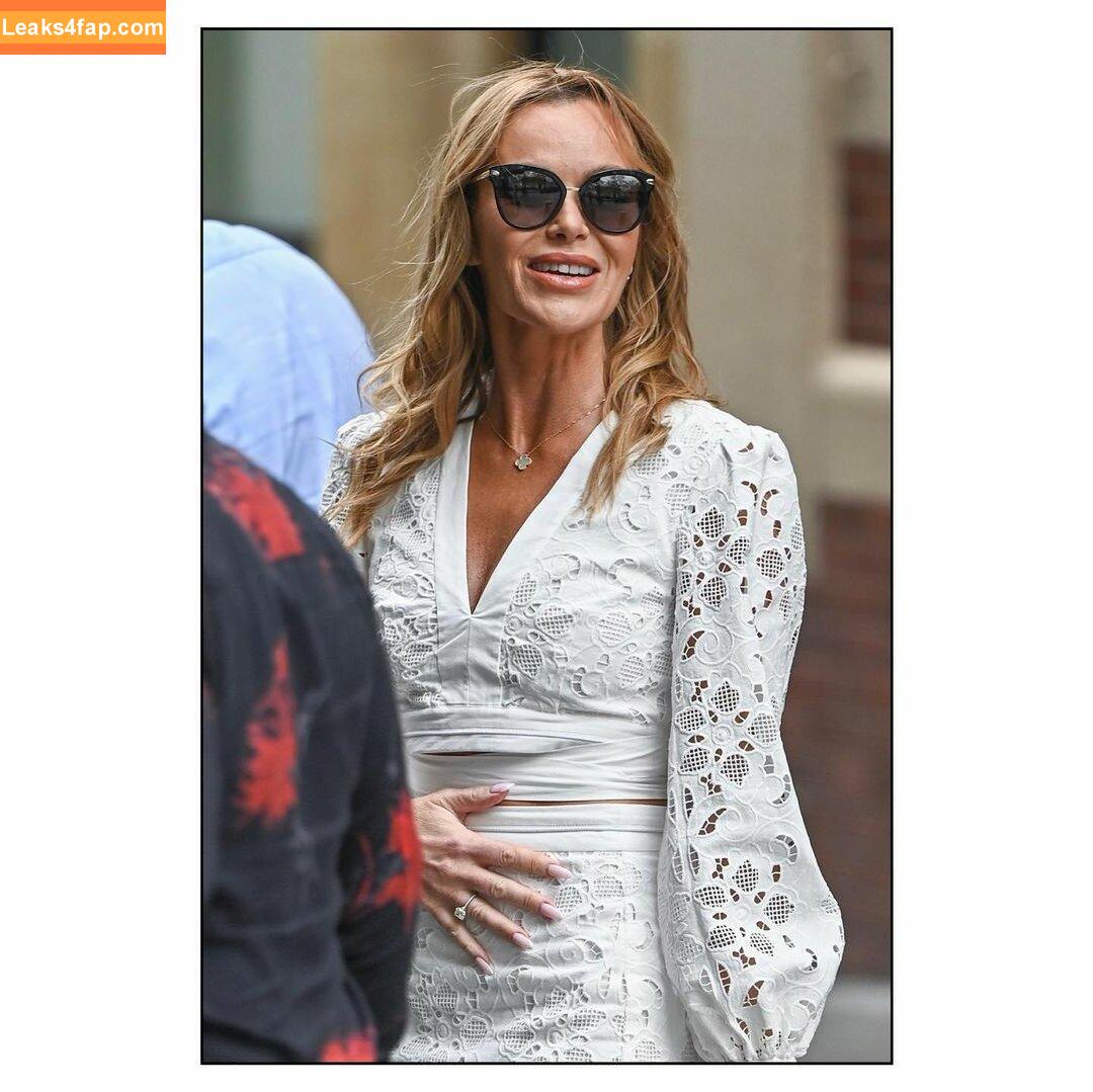 Amanda Holden / noholdenback leaked photo photo #0730
