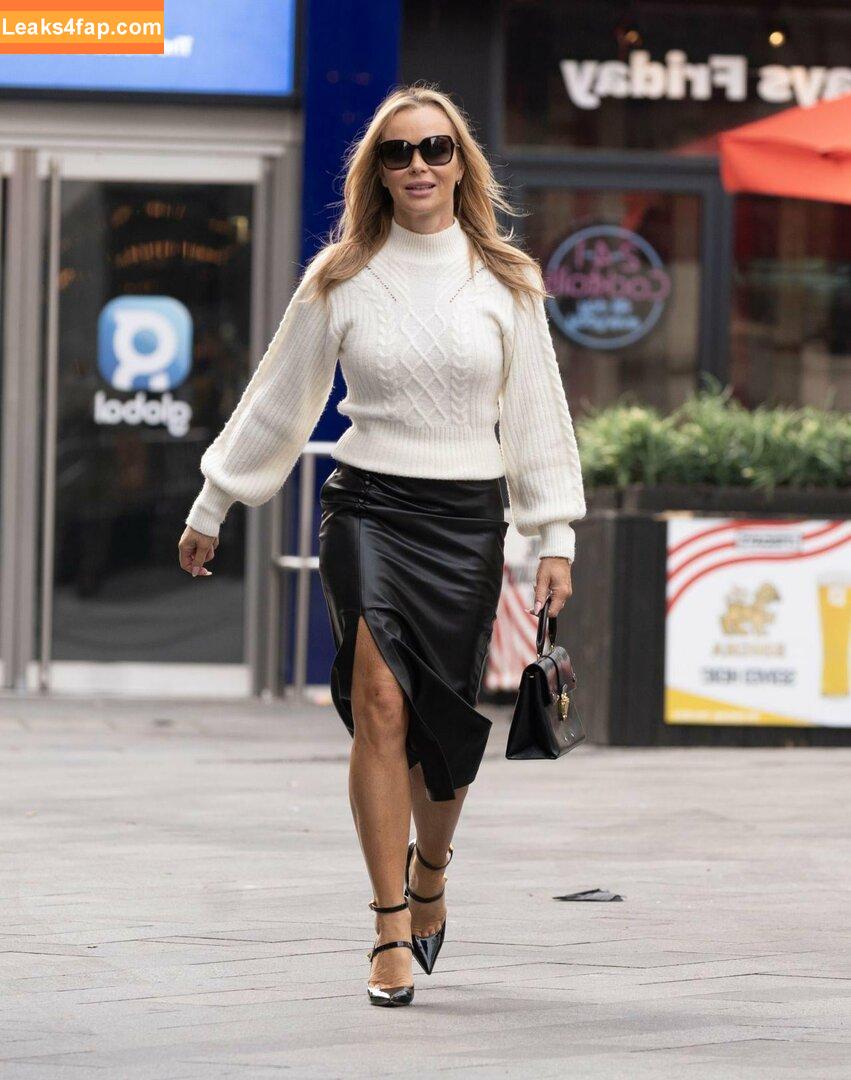 Amanda Holden / noholdenback leaked photo photo #0875