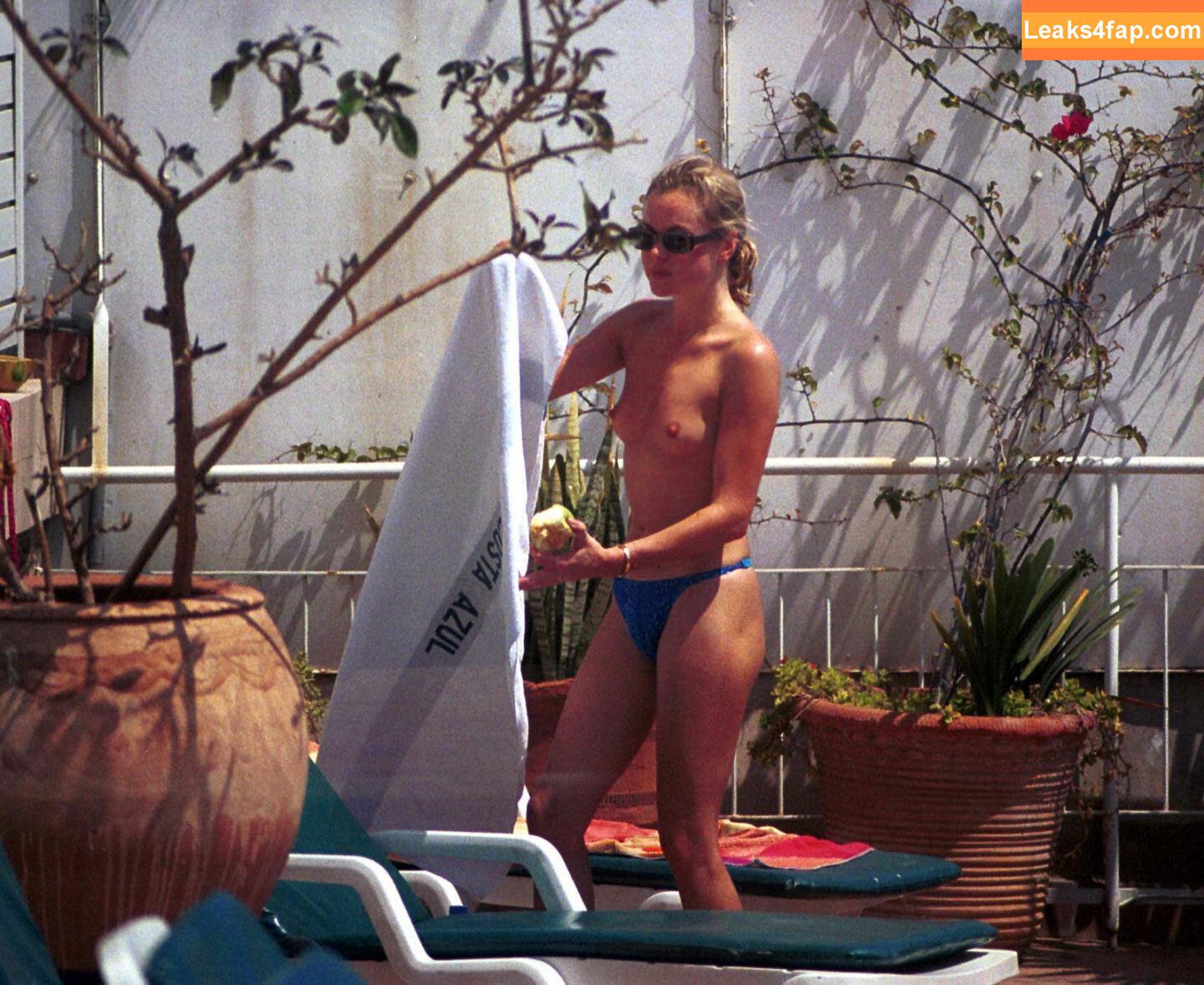 Amanda Holden / noholdenback leaked photo photo #0939