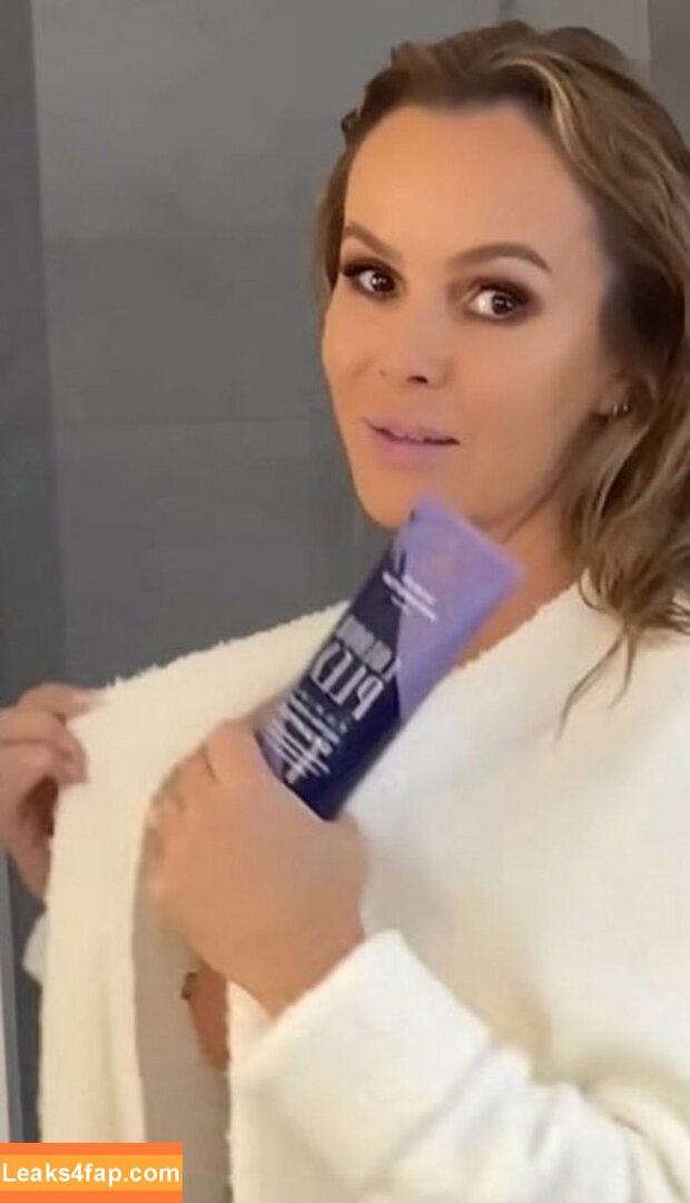 Amanda Holden / noholdenback leaked photo photo #0972