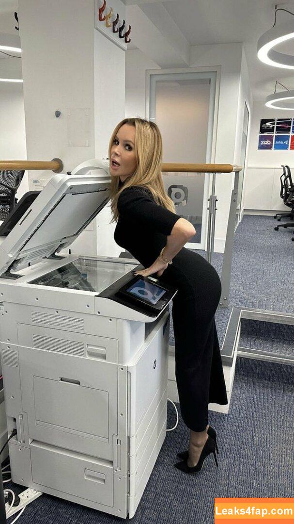 Amanda Holden / noholdenback leaked photo photo #0992