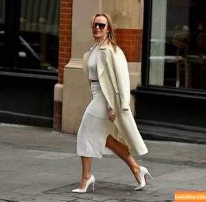 Amanda Holden фото #0402