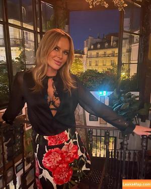 Amanda Holden photo #0679
