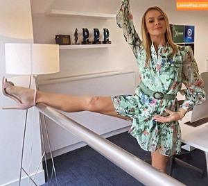 Amanda Holden photo #0713