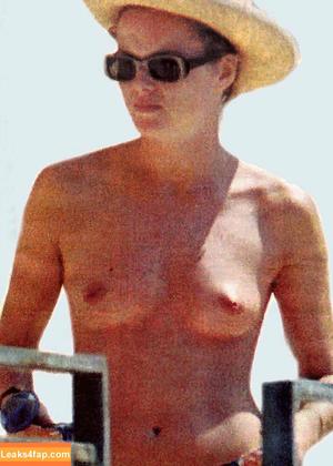 Amanda Holden photo #0931