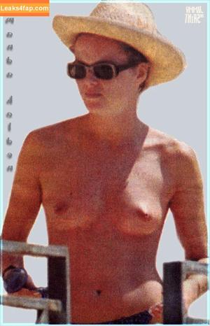 Amanda Holden photo #0934