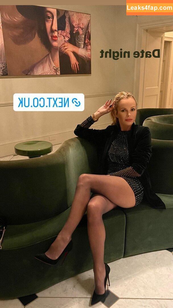 Amanda Holden / noholdenback leaked photo photo #1016