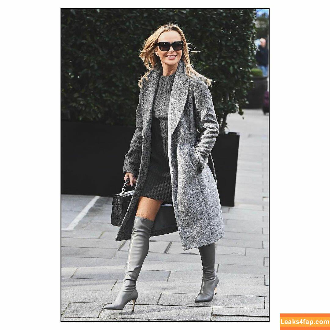 Amanda Holden / noholdenback leaked photo photo #1040