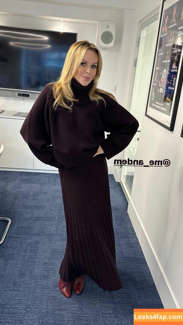 Amanda Holden / noholdenback leaked photo photo #1043