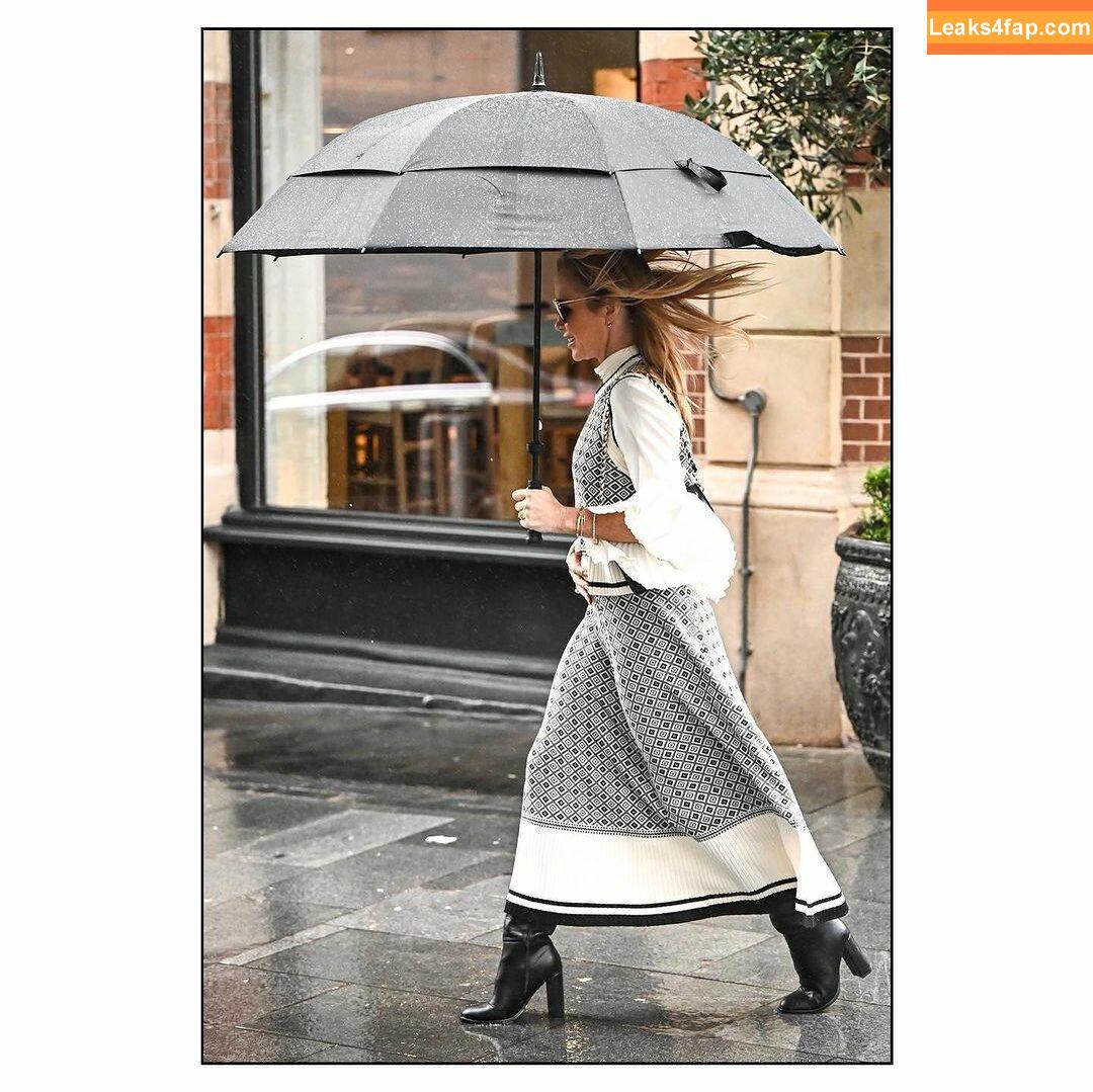 Amanda Holden / noholdenback leaked photo photo #1091