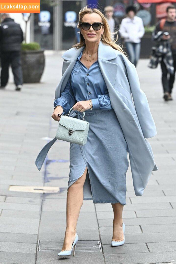 Amanda Holden / noholdenback leaked photo photo #1392