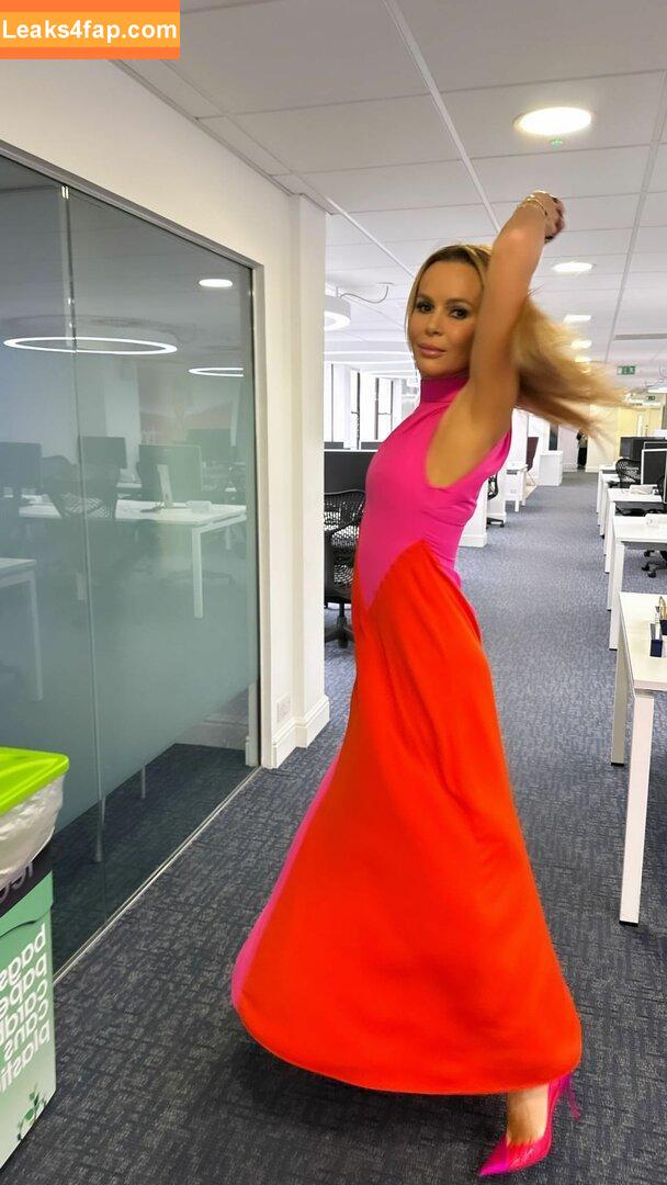Amanda Holden / noholdenback leaked photo photo #1412