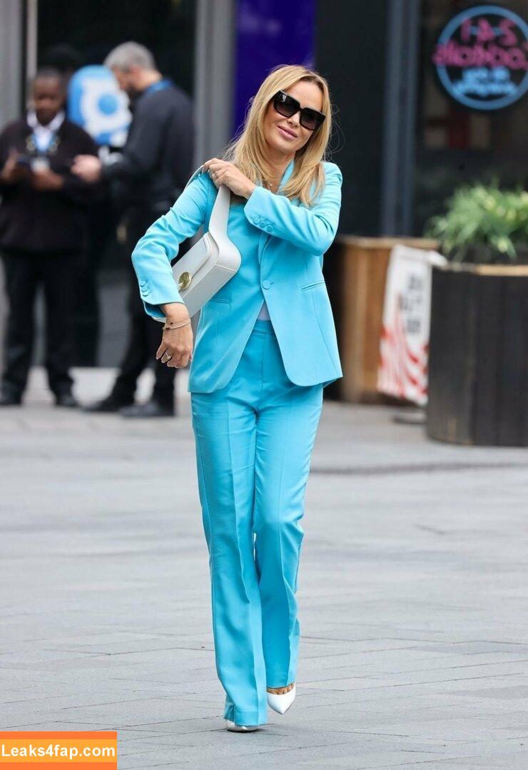 Amanda Holden / noholdenback leaked photo photo #1453