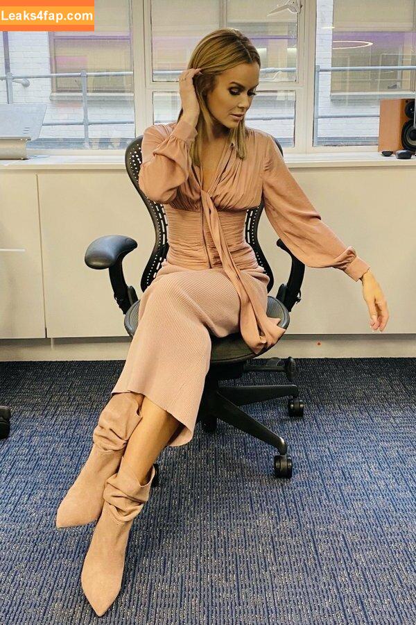 Amanda Holden / noholdenback leaked photo photo #1560