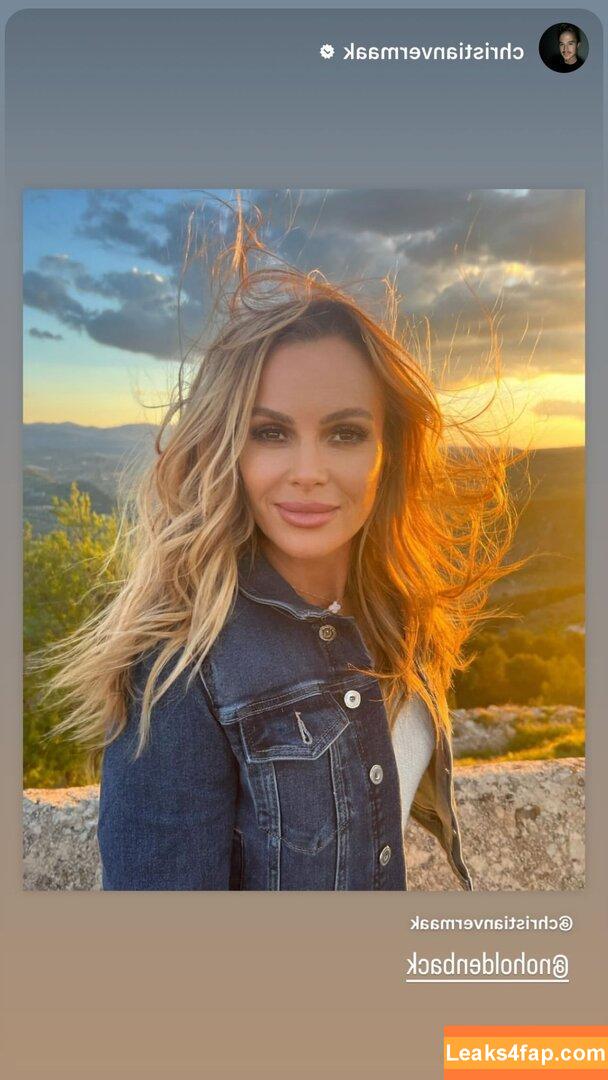 Amanda Holden / noholdenback leaked photo photo #1638