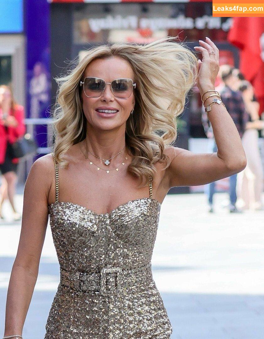 Amanda Holden / noholdenback leaked photo photo #1712