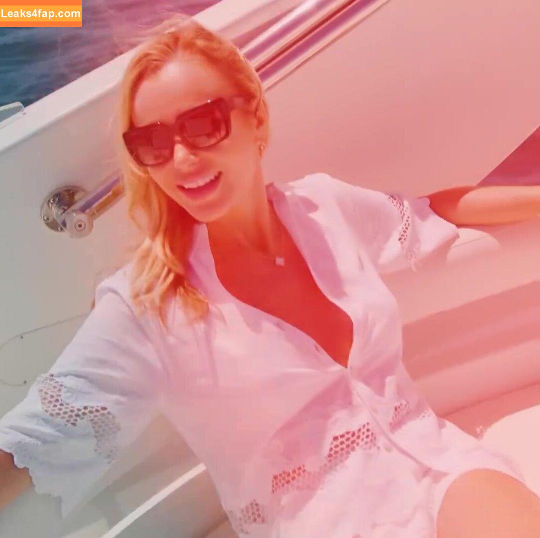 Amanda Holden / noholdenback leaked photo photo #1838