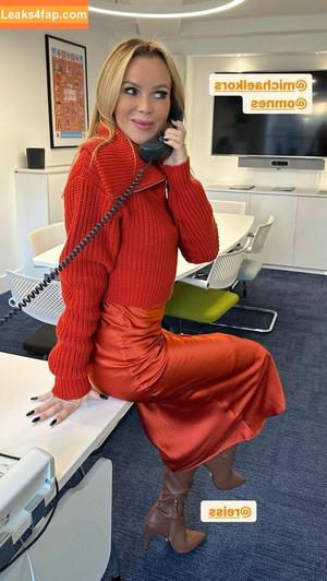 Amanda Holden photo #1025