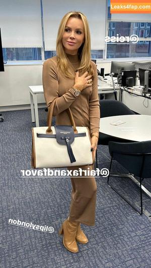 Amanda Holden photo #1033